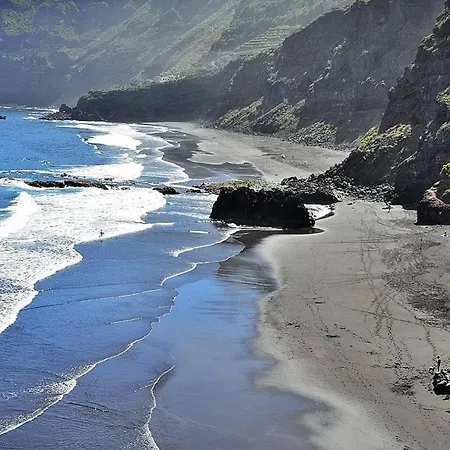 Two-bedroom House At Lila